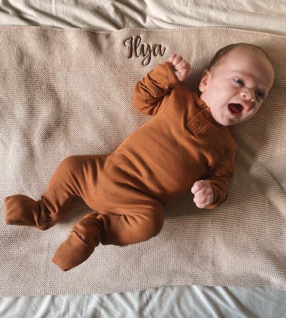 Custom Embroidered Name Baby Blanket - Stitch Nest